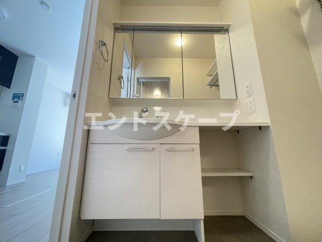 クロッシア三河町の洗面所|高崎、前橋エリアのお部屋探しはエンドスケープまで！お客様の理想お聞かせ下さい♪
内装の色味が画像と異なる場合がございます。