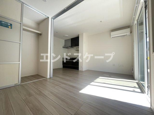 クロッシア三河町の洋室|高崎、前橋エリアのお部屋探しはエンドスケープまで！お客様の理想お聞かせ下さい♪
内装の色味が画像と異なる場合がございます。