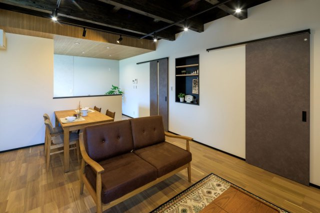 海南市大野中・新築戸建・116195の居間・リビング