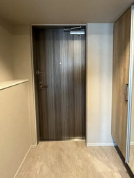 アーバネックス天満橋Frontの玄関