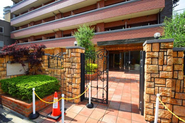 アーバネックス西長堀のエントランス