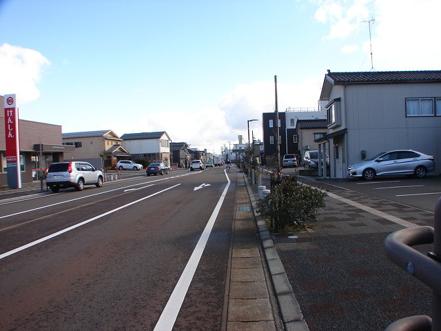 東本町二丁目売地の前面道路含む現地写真|前面道路