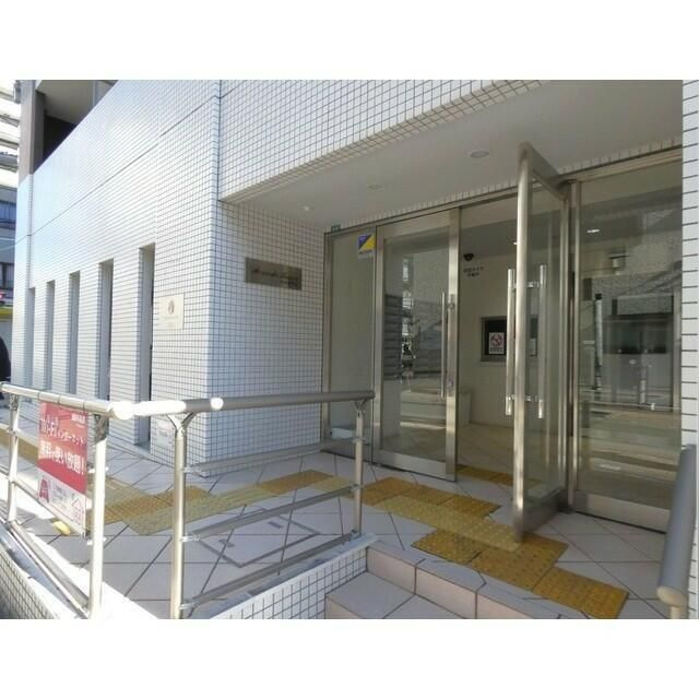 アクシーズタワー川口幸町Ⅱのエントランス