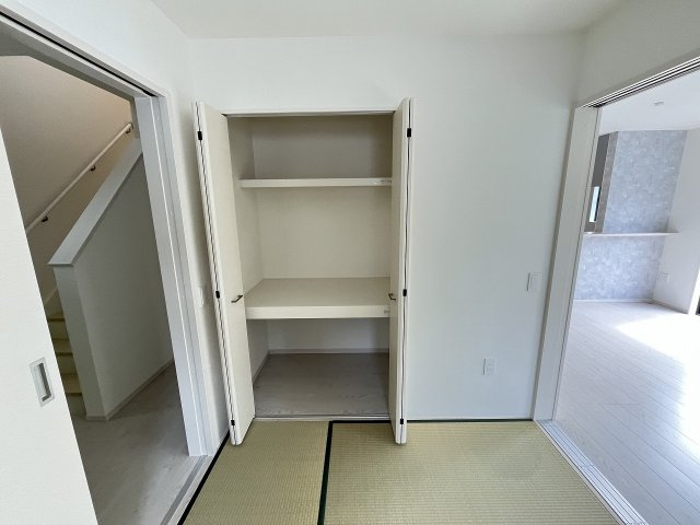 【収納】 | 春日市惣利4丁目1期　1号棟（全1棟）【仲介手数料無料・0円】 | 現地写真。