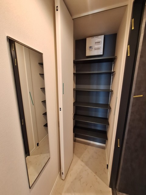 ヴィラ代沢の玄関