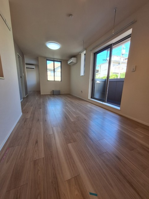 ヴィラ代沢の洋室