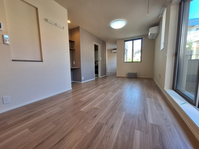 ヴィラ代沢の居間・リビング