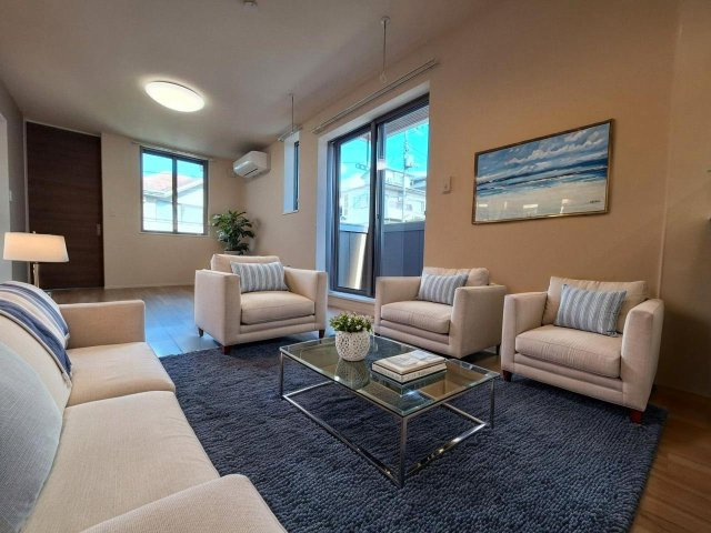 ヴィラ代沢の居間・リビング