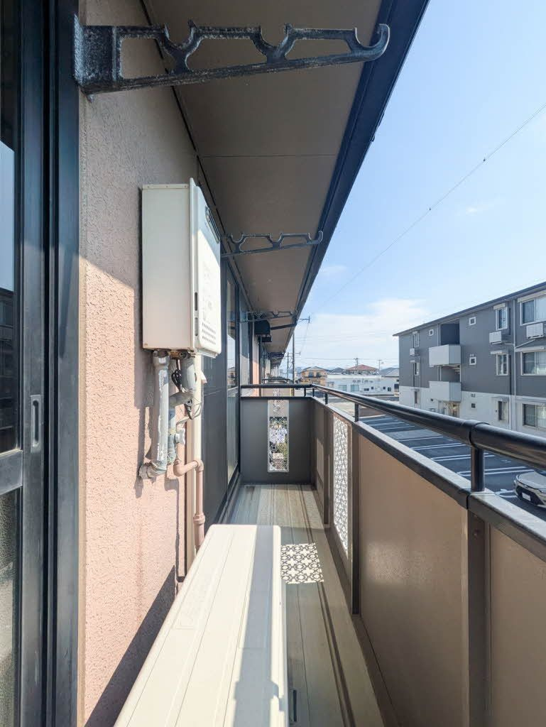 熊本市南区平田２丁目のアパートのバルコニー