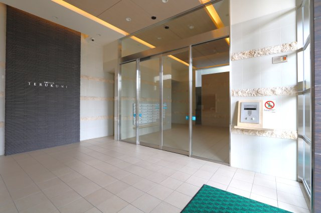 アンピール輝国のエントランス