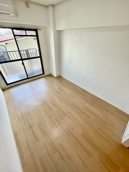 第1パークサイドマンションの居間・リビング