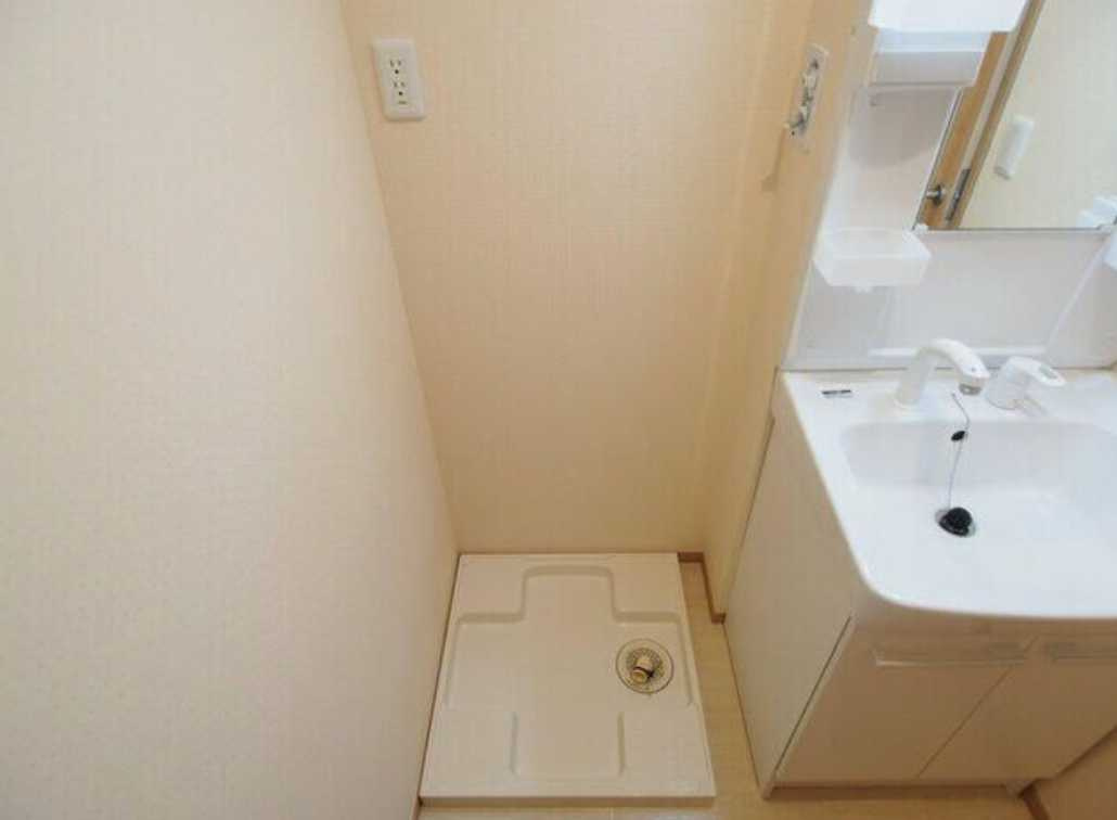 モンターニャダルジェント　角部屋　ウォークインクローゼット　オートロックのその他