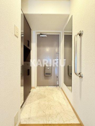 サンファースト京橋の玄関