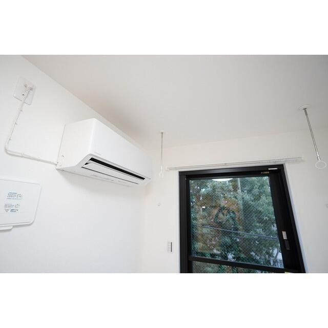 プレジール三軒茶屋 の内装|■24時間換気システム■ダウンライト