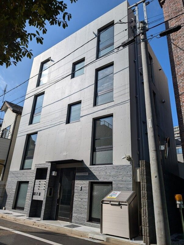 プレジール三軒茶屋 の外観|302号室