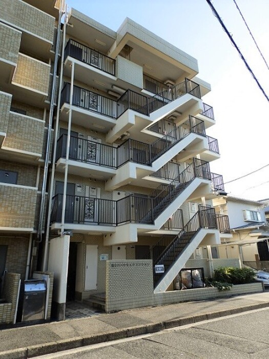 第1パークサイドマンションの外観