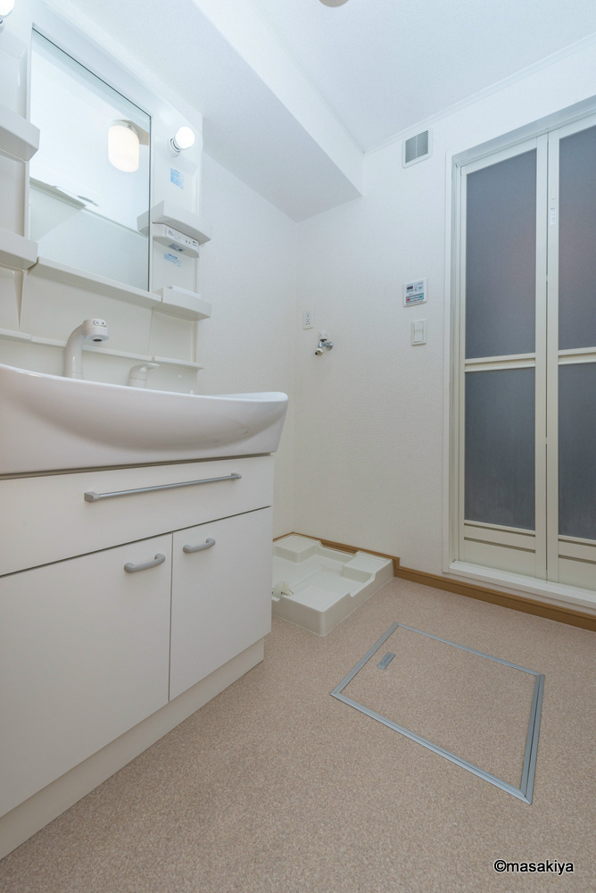 アプリコットの洗面所|洗面・脱衣　シャンプードレッサー