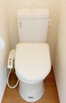 【トイレ】 | レジデンス本町 | 温水洗浄機能付トイレ★（同一仕様写真）