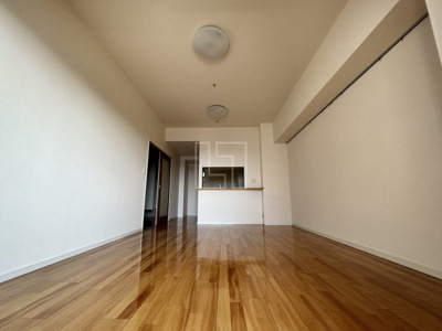 【居間・リビング】 | アーデンタワー福島ウエスト | アーデンタワー福島ウエスト　リビング・ダイニングスペース