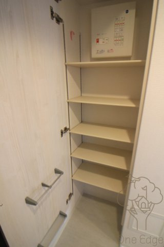 エスリードレジデンス大阪福島フロントの玄関