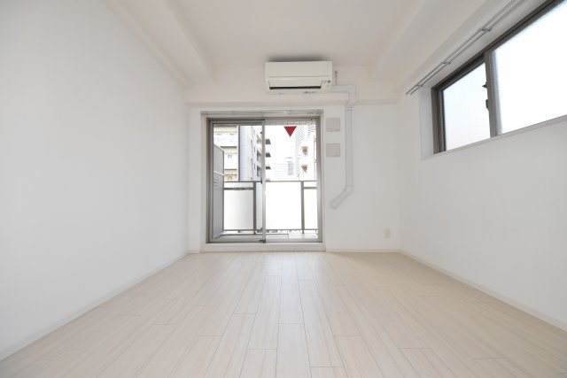 エスリード本町靭公園レジデンスの居間・リビング