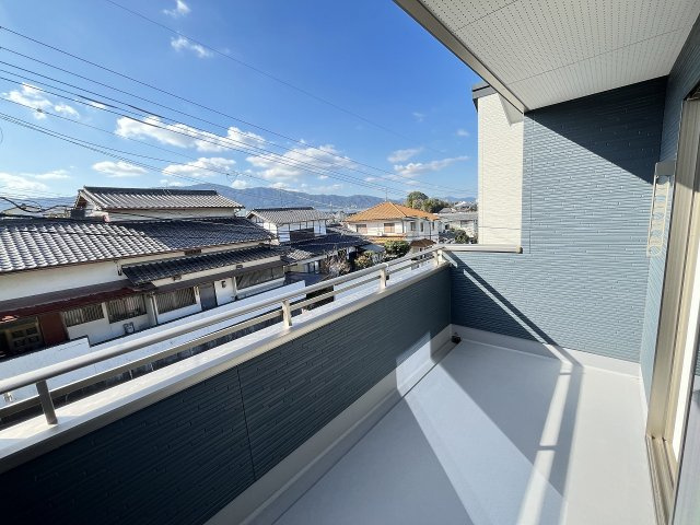 【バルコニー】 | 福岡市南区皿山4丁目3期　2号棟（全2棟）【仲介手数料無料・0円】 | 現地写真。