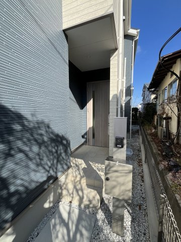 【玄関】 | 福岡市南区皿山4丁目3期　2号棟（全2棟）【仲介手数料無料・0円】 | 現地写真。