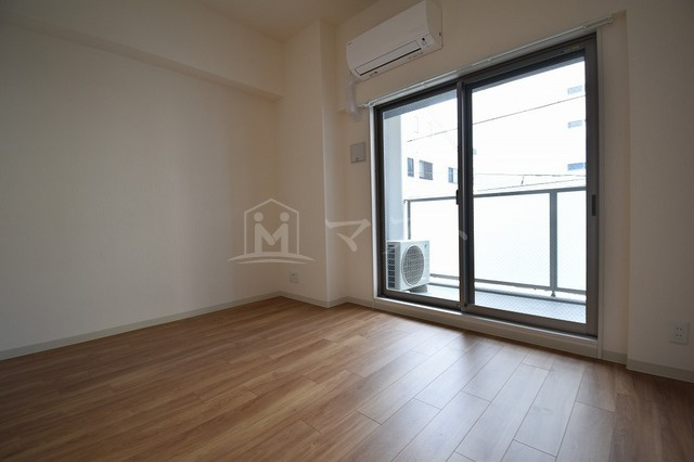 フォーリアライズ阿波座ウエストの居間・リビング