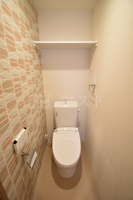 フォーリアライズ阿波座ウエストのトイレ