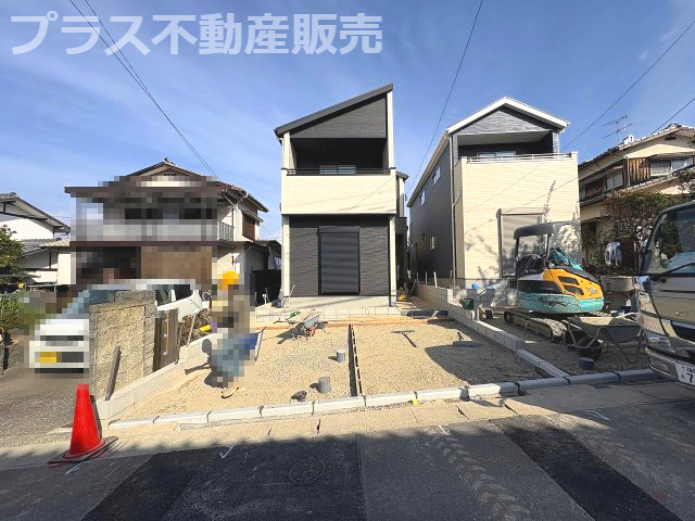 【外観】 | 福岡市南区皿山4丁目3期　1号棟（全2棟）【仲介手数料無料・0円】 | 現地写真。プラス不動産販売なら、現場の全ての棟をまとめてご見学頂けます。