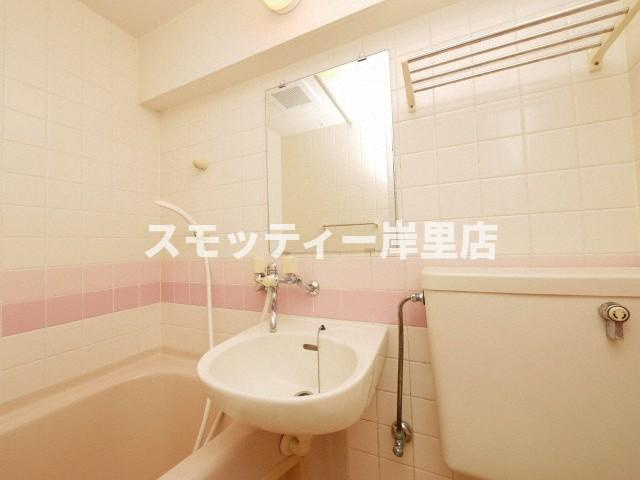 朝日プラザ岸里パサージュの洗面所