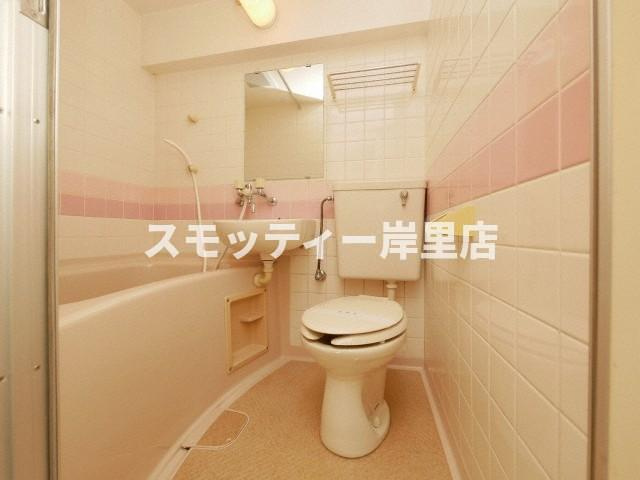 朝日プラザ岸里パサージュの浴室