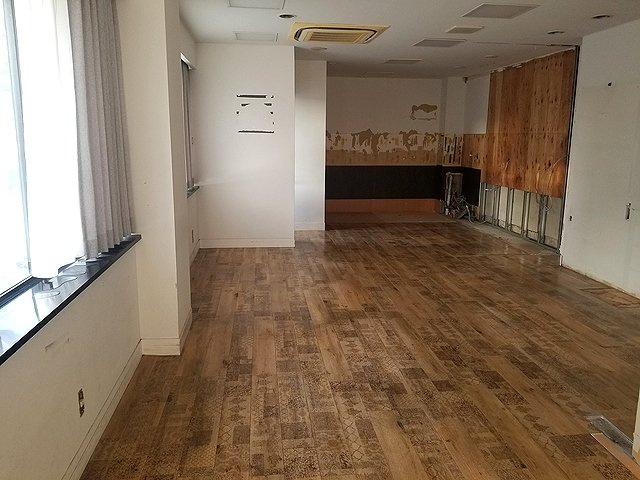 中村ビルの内装