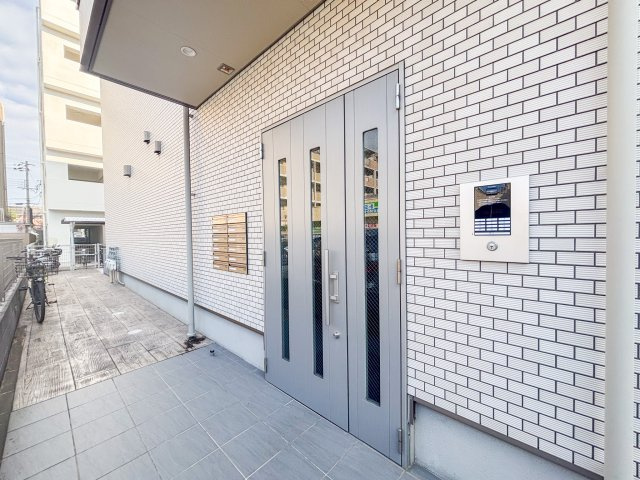 adonis court 加美NEXTのエントランス