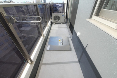 【バルコニー】 | プレサンスNEO九条ディアシス | バルコニーからの眺めを楽しみながら食事をしませんか