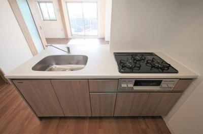 【キッチン】 | プレサンスNEO九条ディアシス | キッチンでお料理をお楽しみください