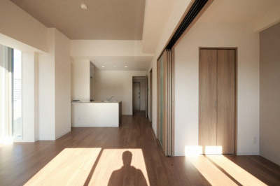 【居間・リビング】 | プレサンスNEO九条ディアシス | ゆったり過ごせるリビングです