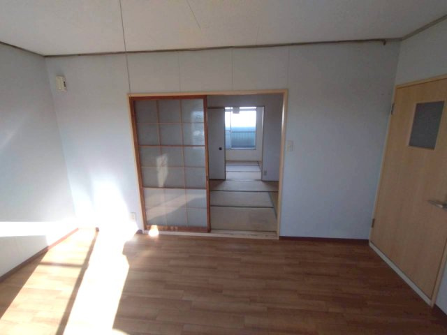 今池町 天野様住居付店舗の内装