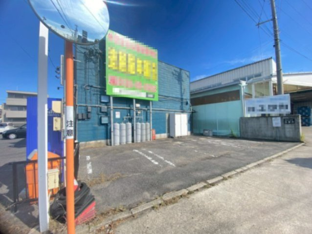 今池町 天野様住居付店舗の駐車場