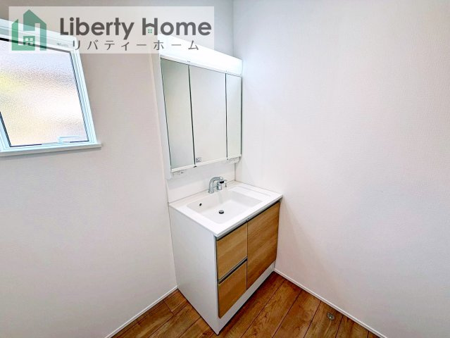 取手市青柳第3期　新築戸建の独立洗面台