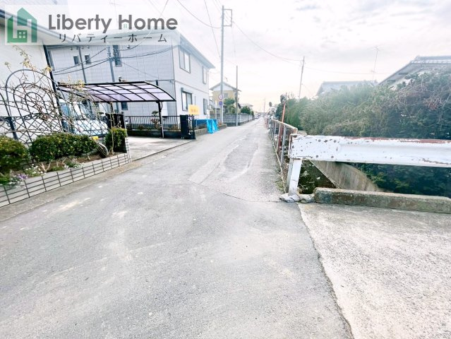 取手市青柳第3期　新築戸建の前面道路含む現地写真