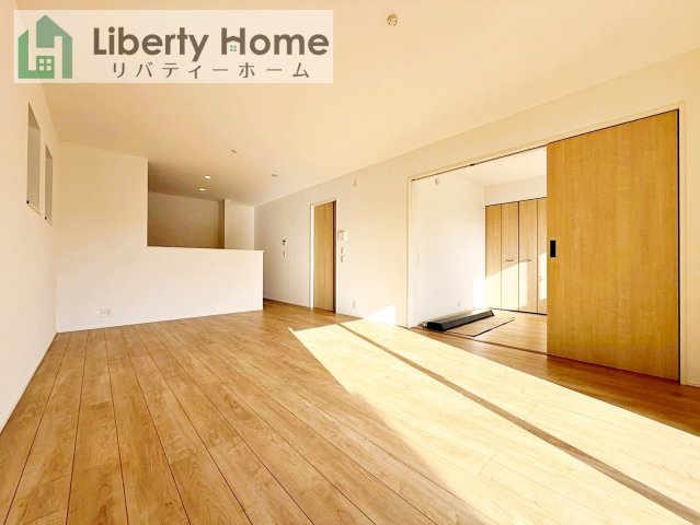 取手市青柳第3期　新築戸建の居間・リビング