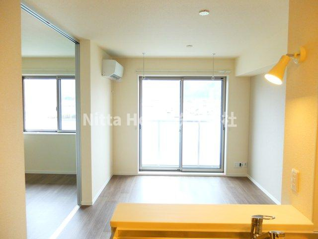 べルテ本郷口の居間・リビング|リビングルームと隣が洋室になっています◎