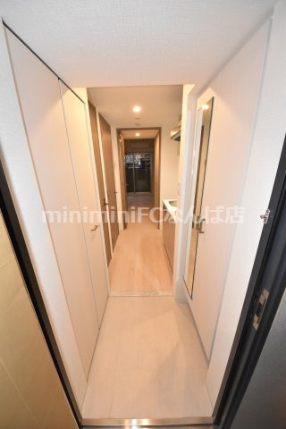 エスリード大阪ドームセルカの玄関