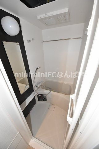 エスリード大阪ドームセルカの浴室