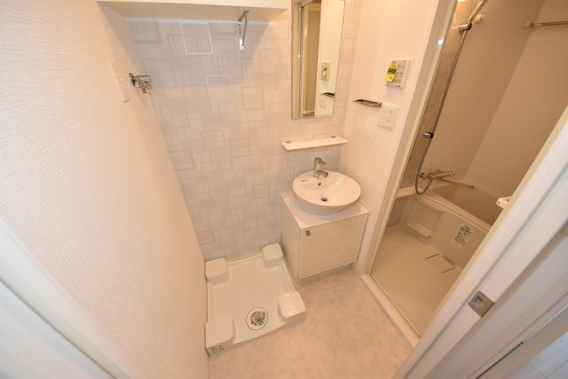 エスリード大阪リエートの洗面所