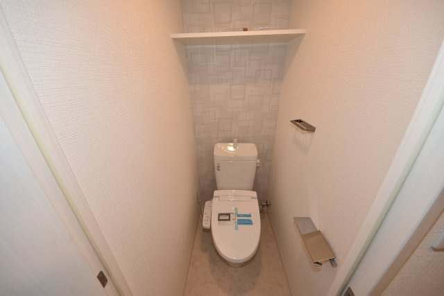 エスリード大阪リエートのトイレ