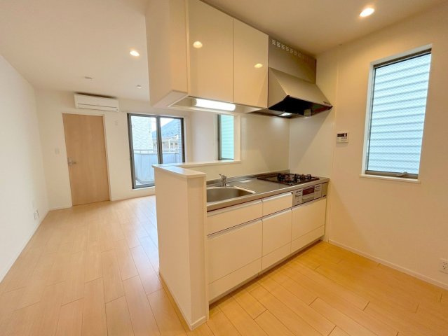 Ｌｉｎｄｅｎｂａｕｍ　Ｓｕｇｉｎａｍｉの居間・リビング