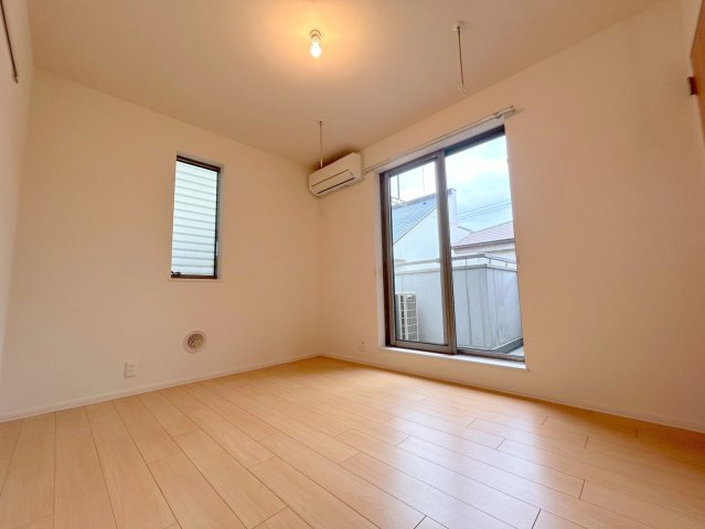 Ｌｉｎｄｅｎｂａｕｍ　Ｓｕｇｉｎａｍｉの寝室