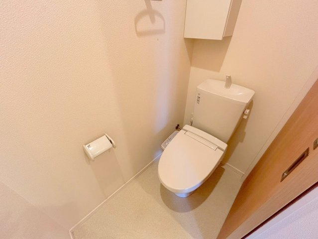 Ｌｉｎｄｅｎｂａｕｍ　Ｓｕｇｉｎａｍｉの洋室|★二面採光で明るいリビング★